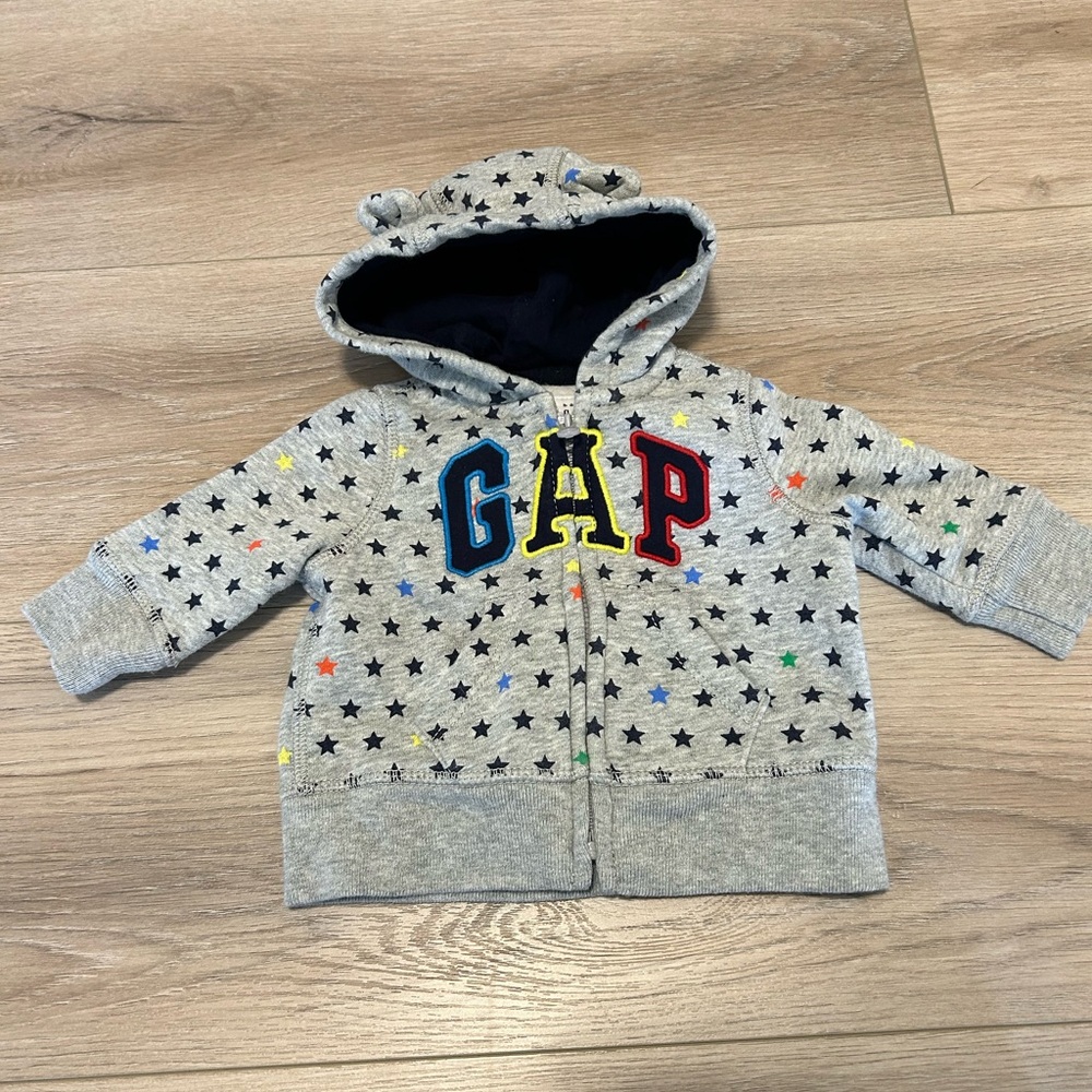 Baby Gap Zip Up Hoodie - EUC - 0-3 months